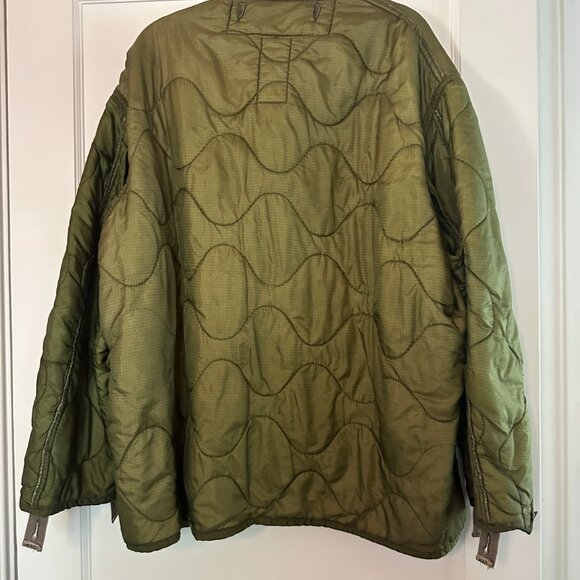 Vintage Military-Issued Quilted Liner Coat - Size L - Picture 4 of 4